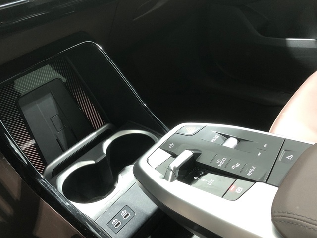 BMW X2 sDrive18d color Gris. Año 2025. 110KW(150CV). Diésel. En concesionario Auto Premier, S.A. - ALCALÁ DE HENARES de Madrid