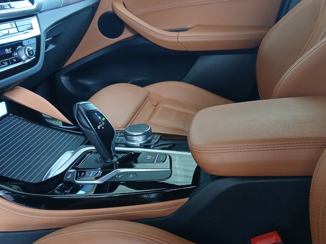 BMW X4 xDrive20d color Gris. Año 2021. 140KW(190CV). Diésel. En concesionario GANDIA Automoviles Fersan, S.A. de Valencia