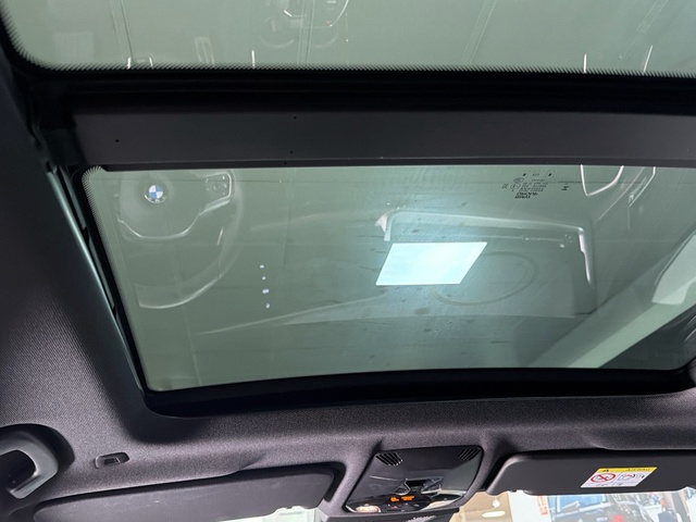 BMW X1 sDrive18d color Blanco. Año 2025. 110KW(150CV). Diésel. En concesionario Triocar Gijón (Bmw y Mini) de Asturias