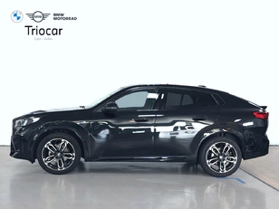 Fotos de BMW X2 sDrive18d color Negro. Año 2025. 110KW(150CV). Diésel. En concesionario Triocar Gijón (Bmw y Mini) de Asturias