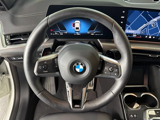 BMW X2 sDrive18d color Blanco. Año 2025. 110KW(150CV). Diésel. En concesionario Triocar Gijón (Bmw y Mini) de Asturias