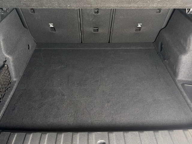 BMW X2 sDrive18d color Blanco. Año 2025. 110KW(150CV). Diésel. En concesionario Triocar Gijón (Bmw y Mini) de Asturias