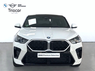 Fotos de BMW X2 sDrive18d color Blanco. Año 2025. 110KW(150CV). Diésel. En concesionario Triocar Gijón (Bmw y Mini) de Asturias