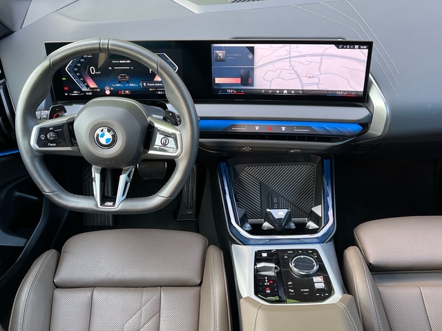 BMW X3 xDrive20d color Negro. Año 2024. 145KW(197CV). Diésel. En concesionario Celtamotor Vigo de Pontevedra