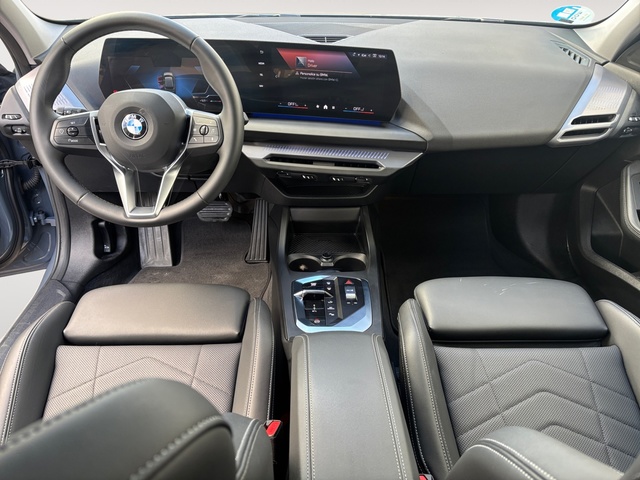 BMW Serie 1 120d color Gris. Año 2024. 120KW(163CV). Diésel. En concesionario Pruna Motor, S.L de Barcelona