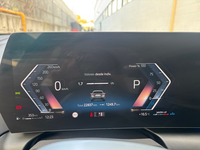 BMW Serie 1 120d color Gris. Año 2024. 120KW(163CV). Diésel. En concesionario Pruna Motor, S.L de Barcelona