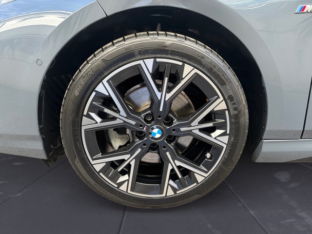 BMW Serie 1 120d color Gris. Año 2024. 120KW(163CV). Diésel. En concesionario Pruna Motor, S.L de Barcelona