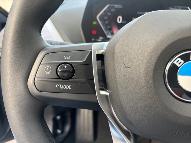 BMW Serie 1 120d color Gris. Año 2024. 120KW(163CV). Diésel. En concesionario Pruna Motor, S.L de Barcelona