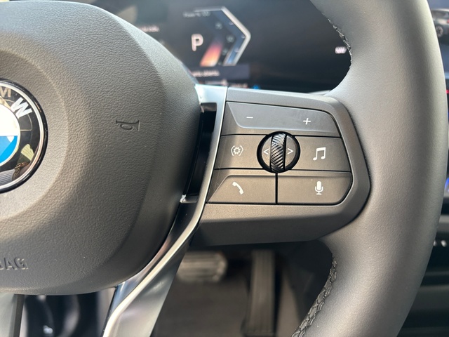 BMW Serie 1 120d color Gris. Año 2024. 120KW(163CV). Diésel. En concesionario Pruna Motor, S.L de Barcelona