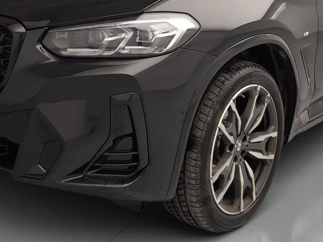 BMW X4 xDrive20d color Negro. Año 2024. 140KW(190CV). Diésel. En concesionario Automotor Premium Viso - Málaga de Málaga