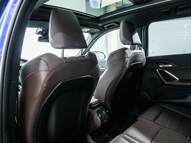 BMW X1 sDrive20d color Azul. Año 2025. 120KW(163CV). Diésel. En concesionario Oliva Motor Tarragona de Tarragona