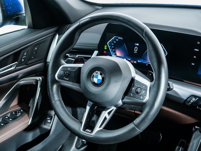 BMW X1 sDrive20d color Azul. Año 2025. 120KW(163CV). Diésel. En concesionario Oliva Motor Tarragona de Tarragona