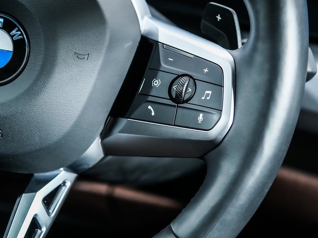 BMW X1 sDrive20d color Azul. Año 2025. 120KW(163CV). Diésel. En concesionario Oliva Motor Tarragona de Tarragona