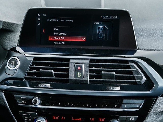 BMW X3 xDrive20d color Blanco. Año 2021. 140KW(190CV). Diésel. En concesionario Oliva Motor Tarragona de Tarragona