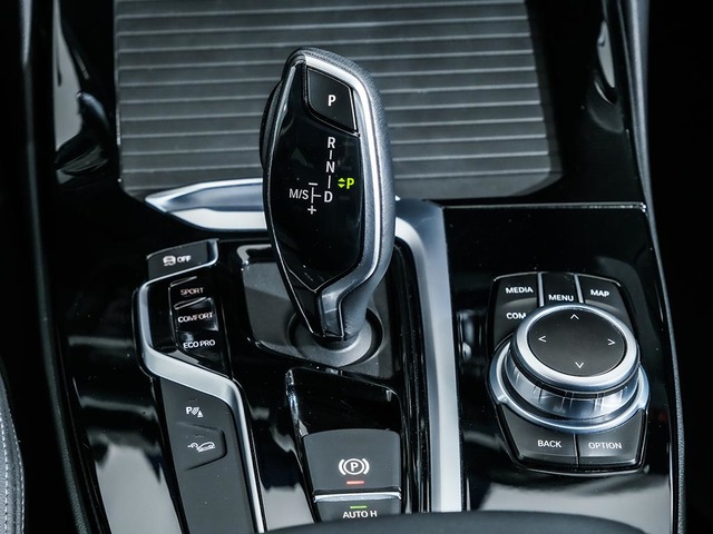 BMW X3 xDrive20d color Blanco. Año 2021. 140KW(190CV). Diésel. En concesionario Oliva Motor Tarragona de Tarragona