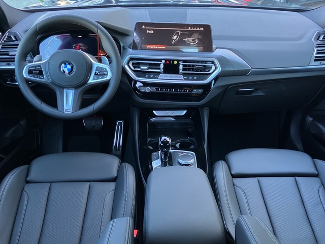 BMW X4 xDrive20d color Gris. Año 2025. 140KW(190CV). Diésel. En concesionario Bernesga Motor León (Bmw y Mini) de León