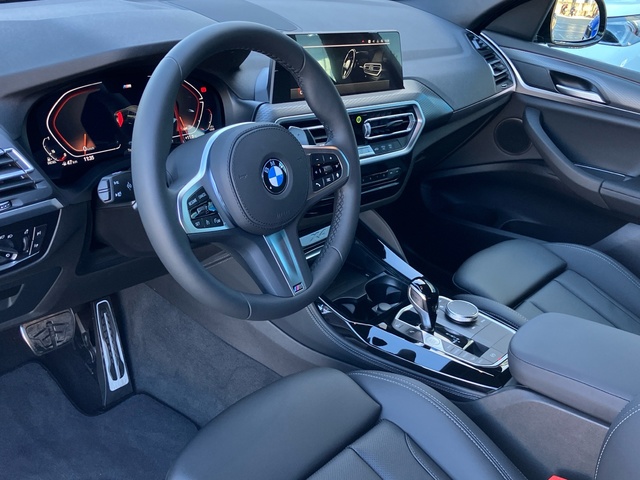 BMW X4 xDrive20d color Gris. Año 2025. 140KW(190CV). Diésel. En concesionario Bernesga Motor León (Bmw y Mini) de León