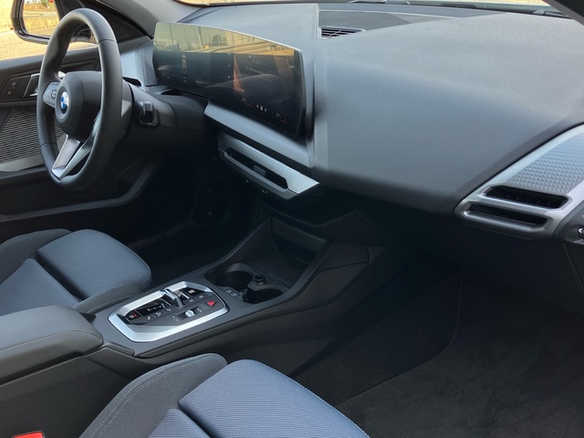 BMW Serie 1 118d color Blanco. Año 2025. 110KW(150CV). Diésel. En concesionario Bernesga Motor León (Bmw y Mini) de León