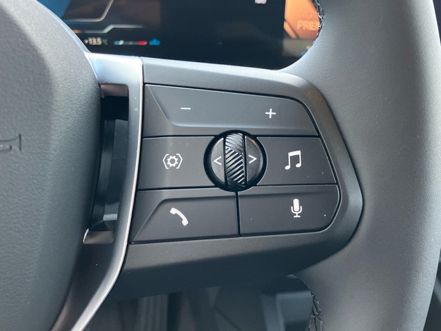 BMW Serie 1 118d color Blanco. Año 2025. 110KW(150CV). Diésel. En concesionario Bernesga Motor León (Bmw y Mini) de León