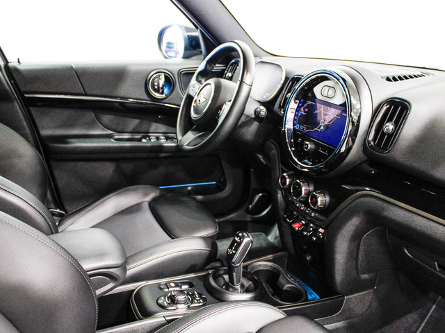 fotoG 7 del MINI MINI Countryman Cooper 100 kW (136 CV) 136cv Gasolina del 2021 en Barcelona