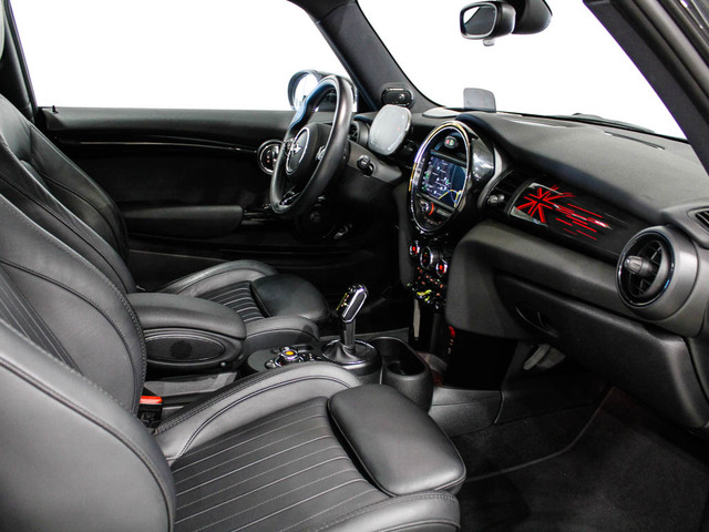 fotoG 16 del MINI MINI 3 Puertas Cooper SE 135 kW (184 CV) 184cv Eléctrico del 2020 en Barcelona