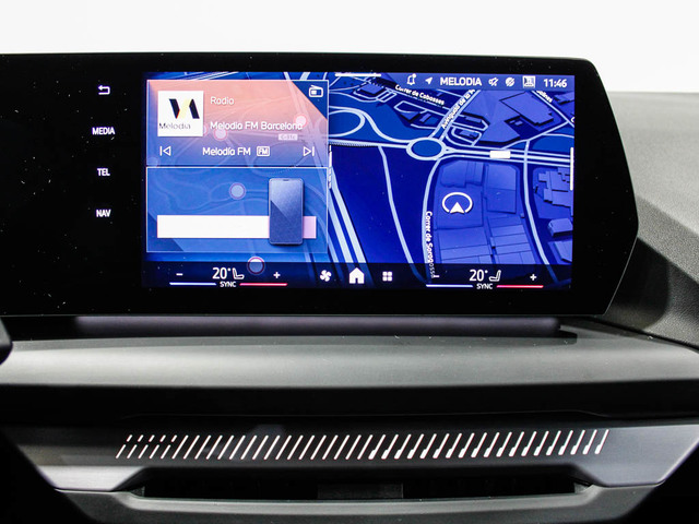 BMW Serie 1 120d color Azul. Año 2024. 120KW(163CV). Diésel. En concesionario Barcelona Premium -- GRAN VIA de Barcelona