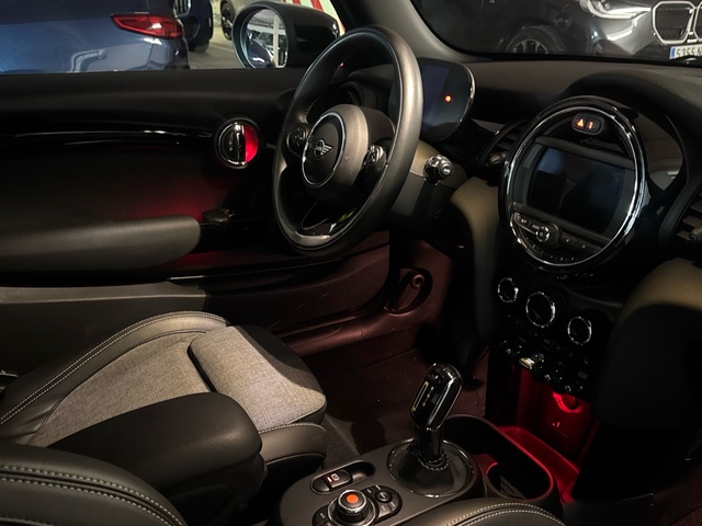 fotoG 7 del MINI MINI 3 Puertas Cooper SE 135 kW (184 CV) 184cv Eléctrico del 2020 en Madrid