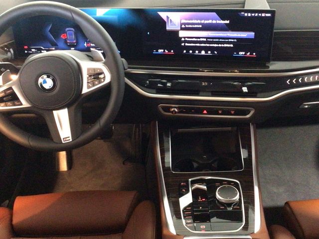 BMW X5 xDrive30d color Gris. Año 2025. 219KW(298CV). Diésel. En concesionario BYmyCAR Madrid - Alcalá de Madrid