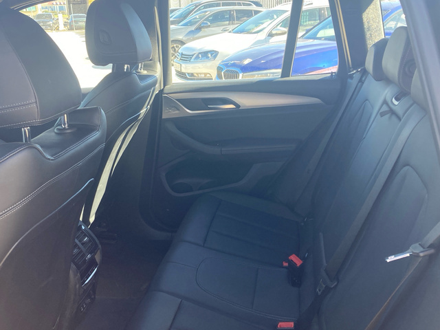 BMW X3 xDrive20d color Gris. Año 2021. 140KW(190CV). Diésel. En concesionario BYmyCAR Madrid - Algete de Madrid