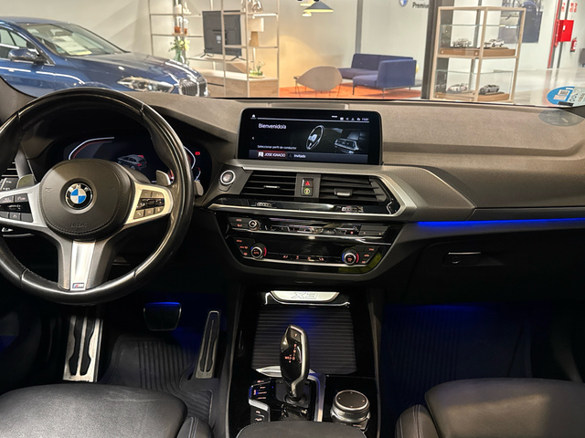 BMW X3 xDrive20d color Negro. Año 2021. 140KW(190CV). Diésel. En concesionario BYmyCAR Madrid - Algete de Madrid