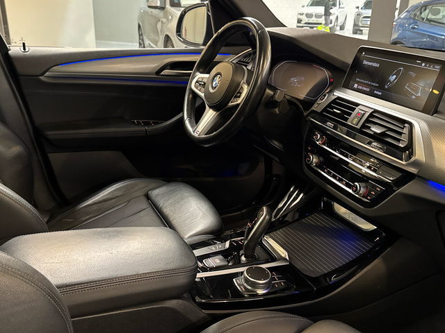 BMW X3 xDrive20d color Negro. Año 2021. 140KW(190CV). Diésel. En concesionario BYmyCAR Madrid - Algete de Madrid