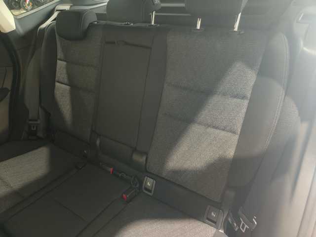 BMW X1 sDrive18i color Negro. Año 2024. 100KW(136CV). Gasolina. En concesionario Quadis Munich de Barcelona