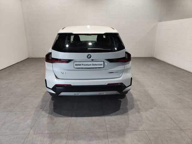BMW X1 xDrive20d color Blanco. Año 2024. 120KW(163CV). Diésel. En concesionario Quadis Munich de Barcelona