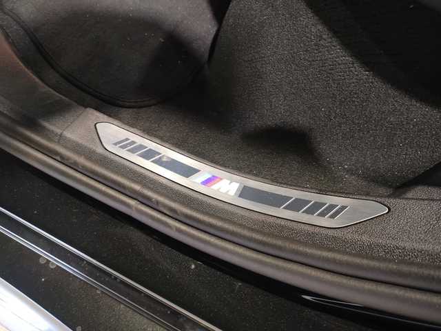 BMW X5 xDrive50e color Negro. Año 2024. 360KW(489CV). Híbrido Electro/Gasolina. En concesionario Quadis Munich de Barcelona