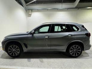 Fotos de BMW X5 xDrive50e color Gris. Año 2024. 360KW(489CV). Híbrido Electro/Gasolina. En concesionario Quadis Munich de Barcelona