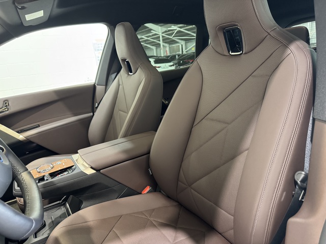 Foto 20 BMW iX xDrive40 240 kW (326 CV)