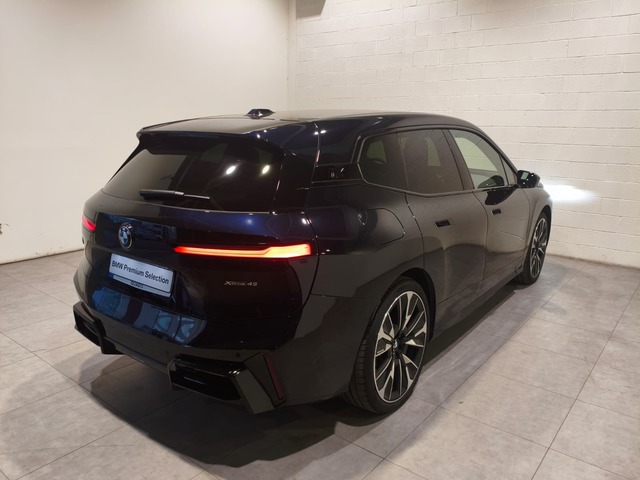 Foto 4 BMW iX xDrive45 300 kW (408 CV)