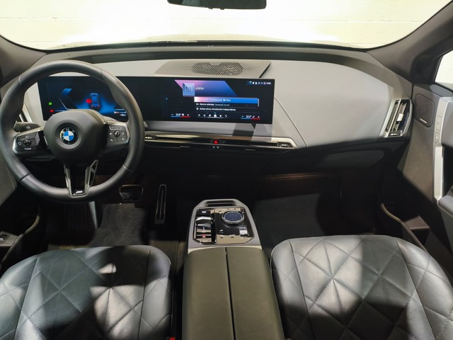 Foto 7 BMW iX xDrive45 300 kW (408 CV)