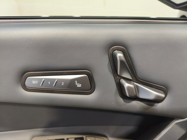 Foto 23 BMW iX xDrive45 300 kW (408 CV)