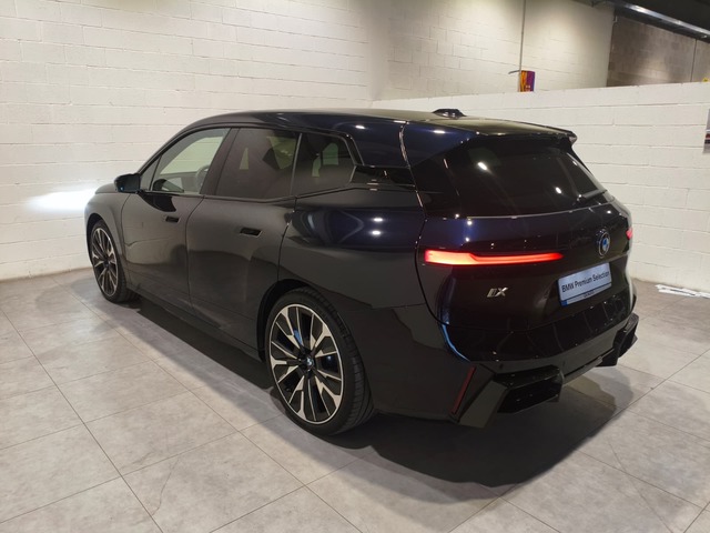 Foto 28 BMW iX xDrive45 300 kW (408 CV)