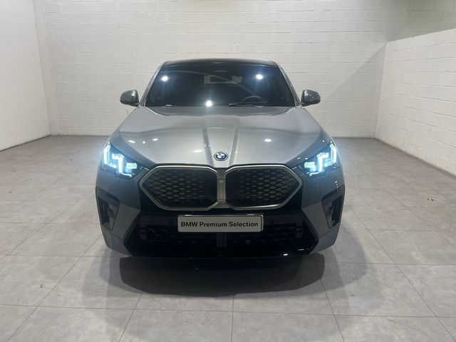 Foto 2 BMW iX2 eDrive20 150 kW (204 CV)