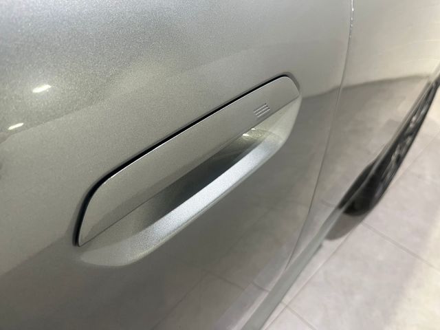 Foto 14 BMW iX2 eDrive20 150 kW (204 CV)