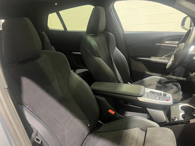 Foto 15 BMW iX2 eDrive20 150 kW (204 CV)