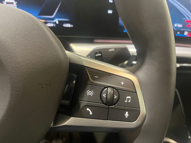 Foto 22 BMW iX2 eDrive20 150 kW (204 CV)