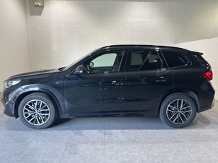 Fotos de BMW iX1 xDrive30 color Negro. Año 2024. 230KW(313CV). Eléctrico. En concesionario Quadis Munich de Barcelona