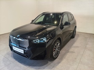 Fotos de BMW iX1 eDrive20 color Negro. Año 2024. 150KW(204CV). Eléctrico. En concesionario Quadis Munich de Barcelona