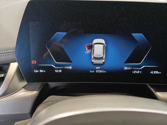 Foto 13 BMW iX1 eDrive20 150 kW (204 CV)