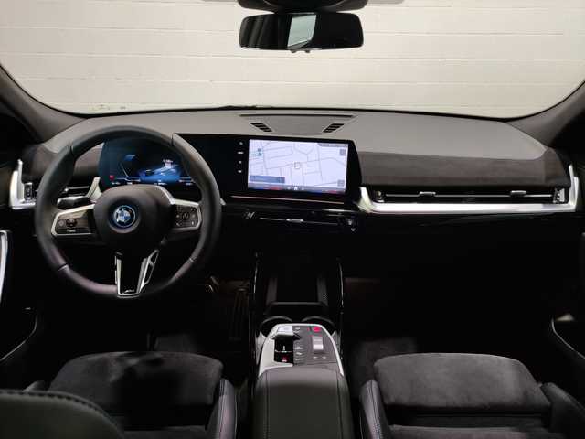 Foto 15 BMW iX2 xDrive30 230 kW (313 CV)