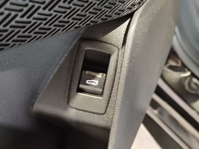 Foto 21 BMW iX2 xDrive30 230 kW (313 CV)