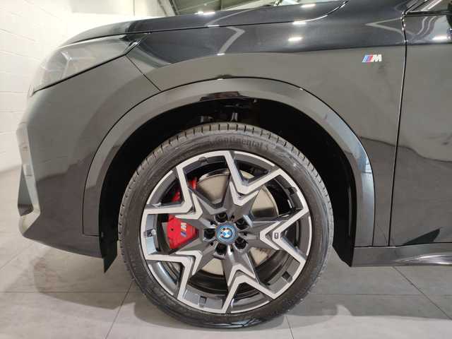Foto 25 BMW iX2 xDrive30 230 kW (313 CV)